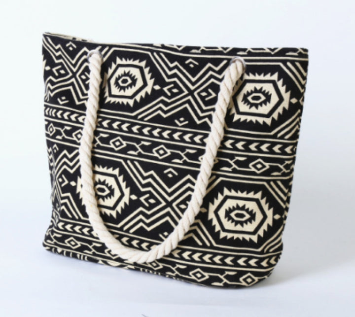 Beach bag with ethnic pattern Bowlift