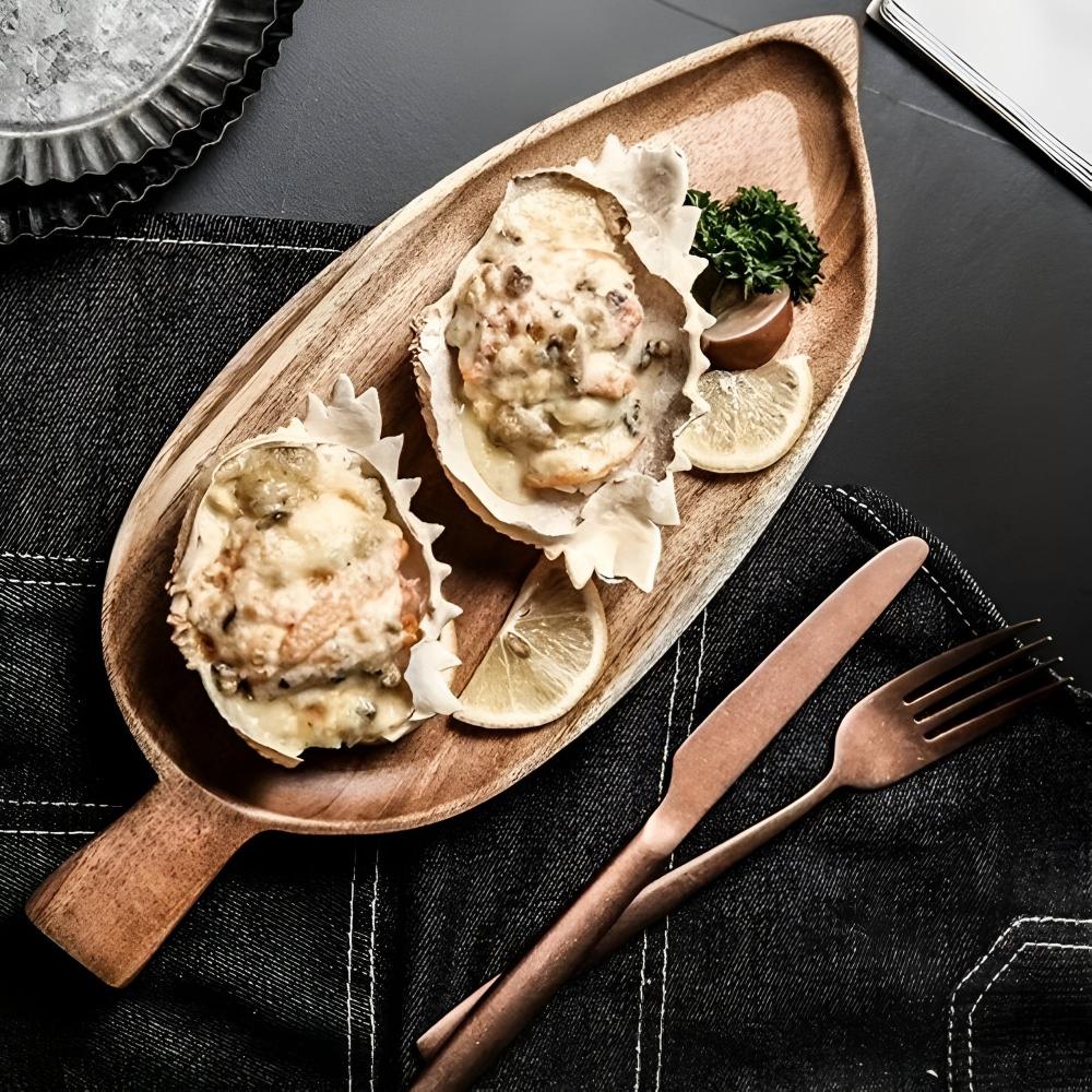 BowLift | Leaf-Shaped Wooden Serving Plate