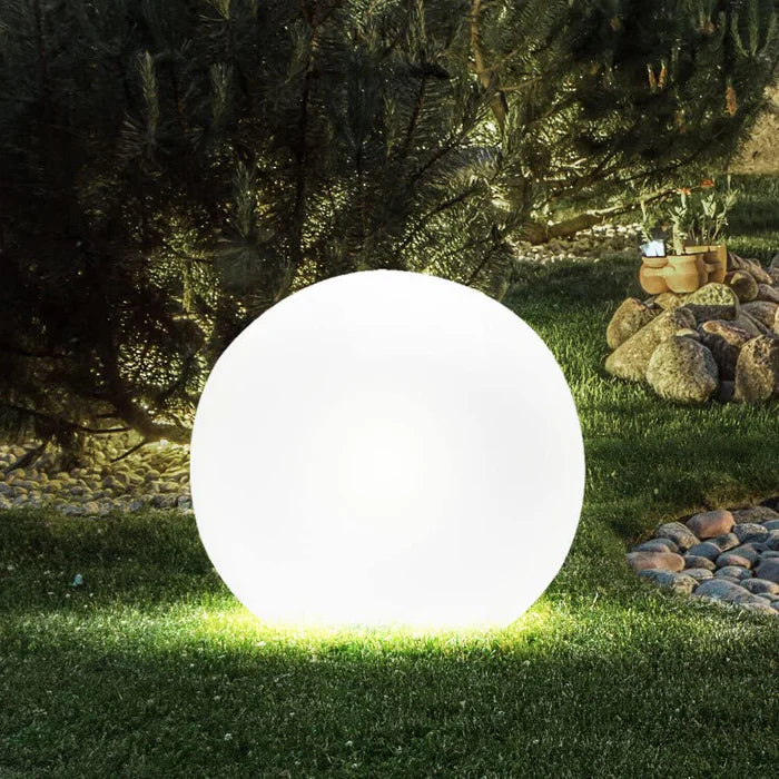 BowLift | AuraColor garden ball LED lighting – 16 colors – Wireless, weatherproof and atmospheric for garden, terrace and party