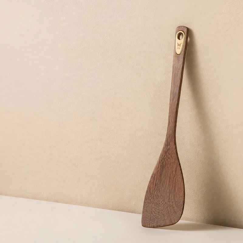 Wooden cooking utensils, various shapes
