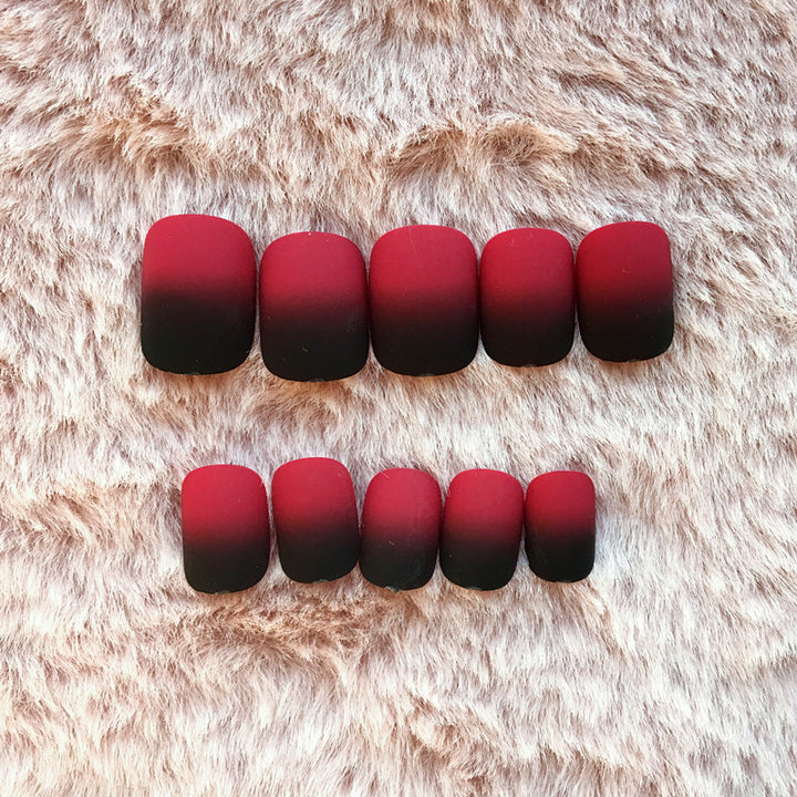 Artificial nails with elegant ombre effect Bowlift
