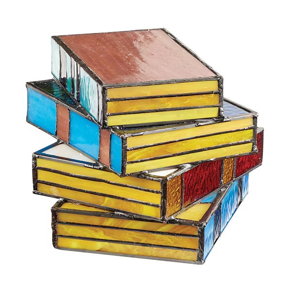 BowLift | Desk lamp with stacked books