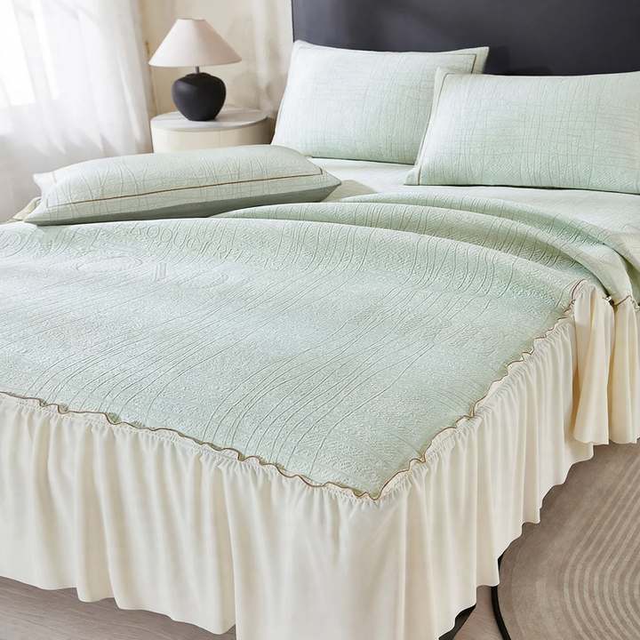 Eiskristall bedding set with bed skirt, 3-piece