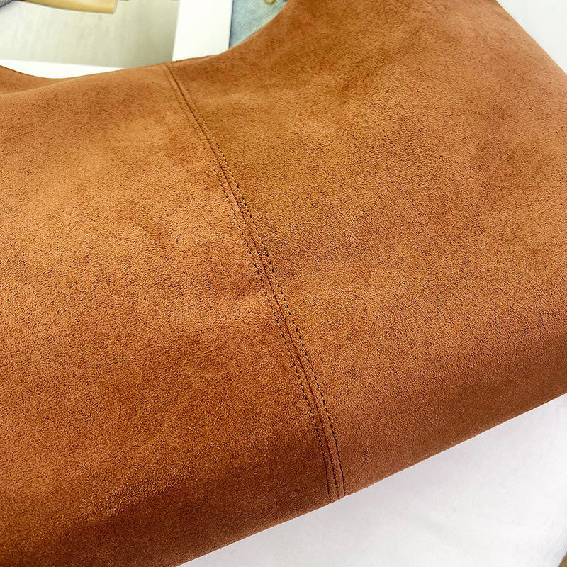 BowLift | Suede messenger bag with large capacity