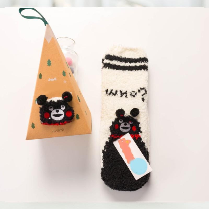 BowLift | 4 Pairs Christmas-themed Coral Fleece Soft Warm Socks