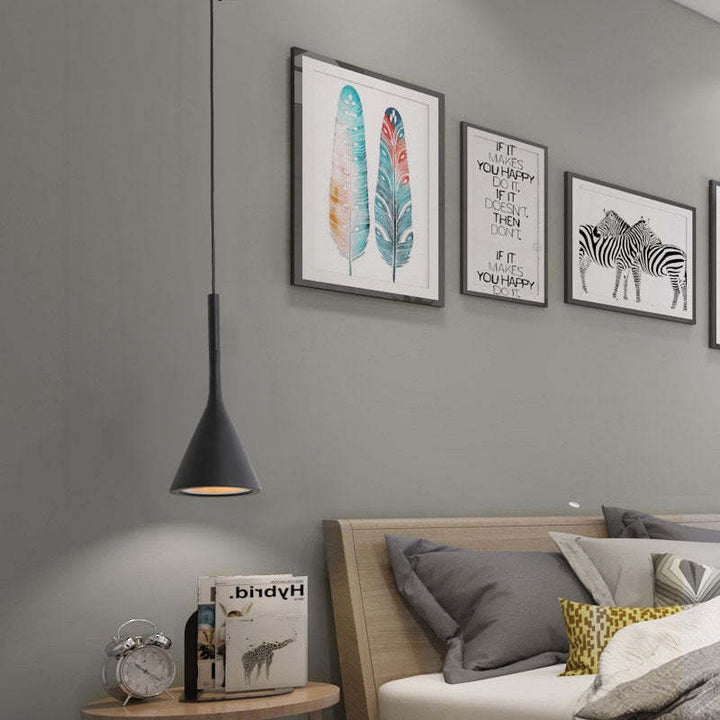 Modern Triangle Pendant Lamp - Trionda | Bowlift