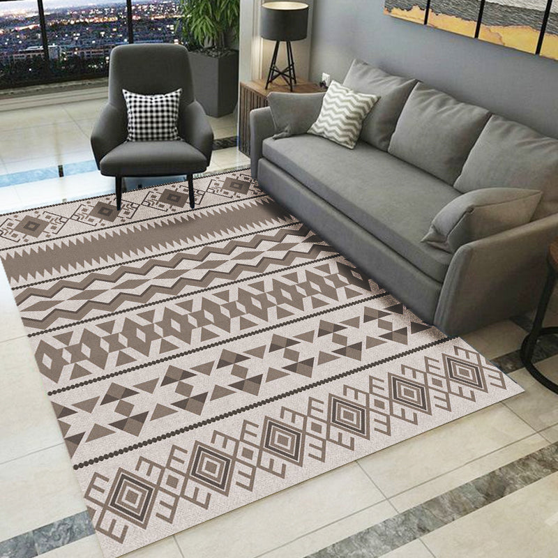 BowLift | Southwestern tribal brown carpet striped geometric diamond washable stain-resistant synthetic carpet for the living room