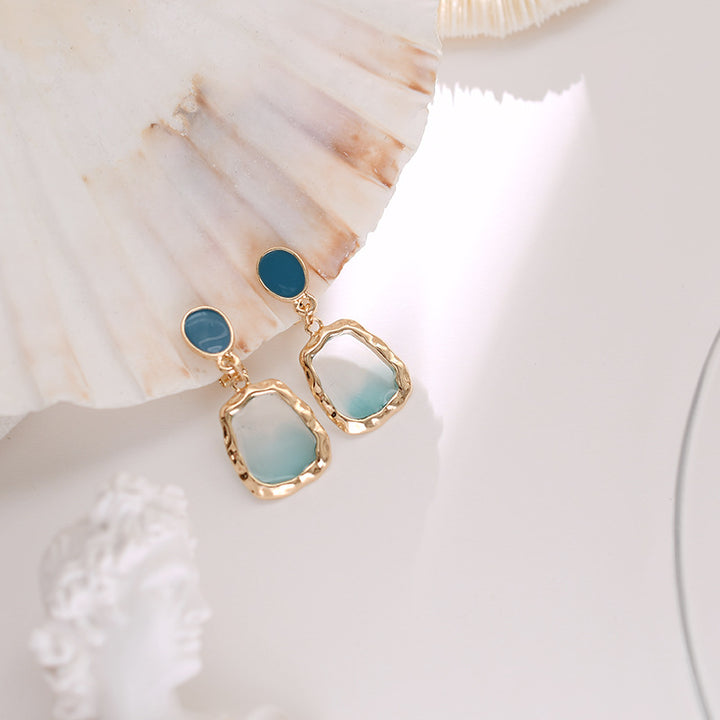 Elegant Drop Earrings with Geometric Design Bowlift