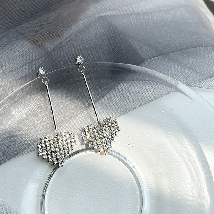 Heart-Shaped Crystal Dangle Earrings Bowlift