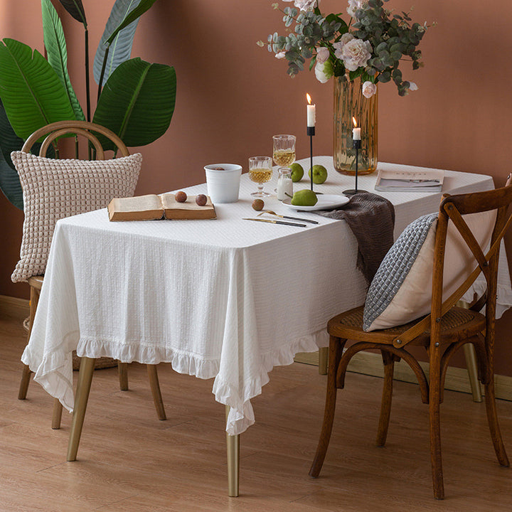 Light cotton gauze tablecloth with frill and natural structure Bowlift
