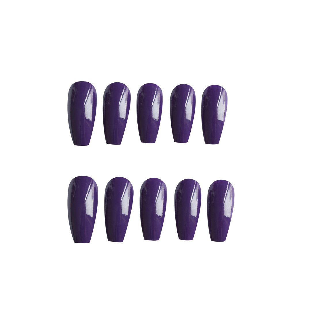 Artificial nail extensions with high gloss finish Bowlift