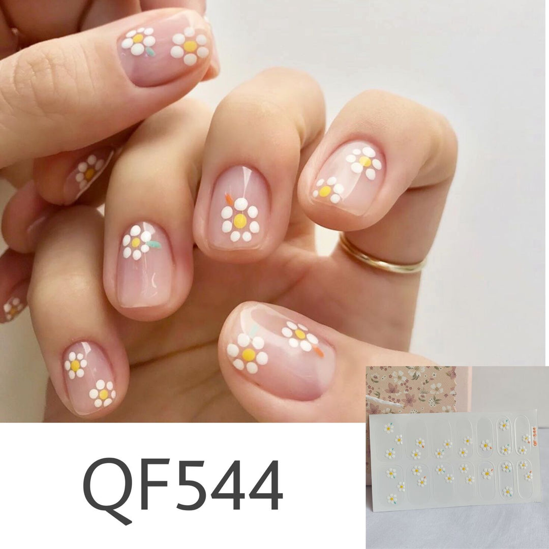 Artificial nail art with star design Bowlift