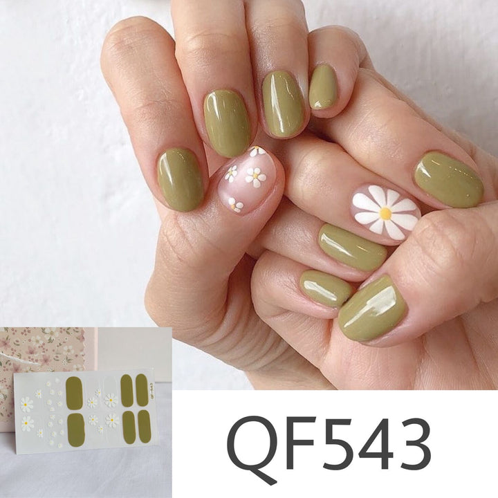 Artificial nail art with star design Bowlift