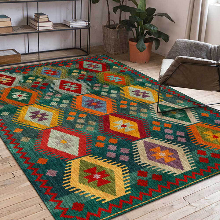 BowLift | Classic geometric patterned carpet Green Vintage carpet Polyester Washable non-slip backing Carpet for bedroom