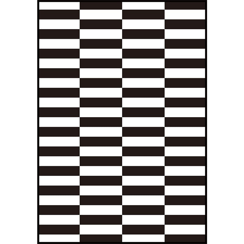 Contemporary Checkered Pattern Rug Black and White Polyester Rug Machine Washable Non-Slip Area Rug for the Bedroom | Bowlift
