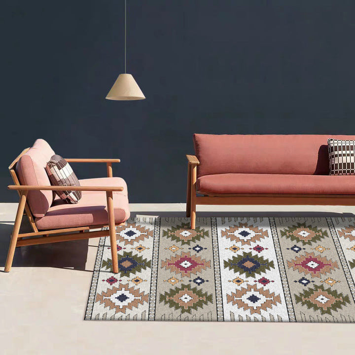 BowLift | Classic geometric pattern rug Green and White Vintage rug Polyester Washable Non-slip backing Rug for bedroom