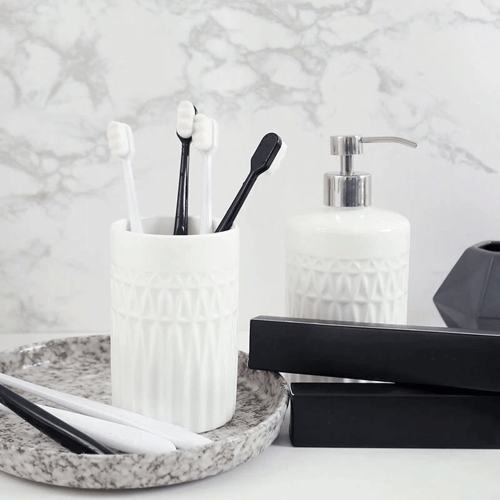 BowLift | 10000 BRISTLE TOOTHBRUSH