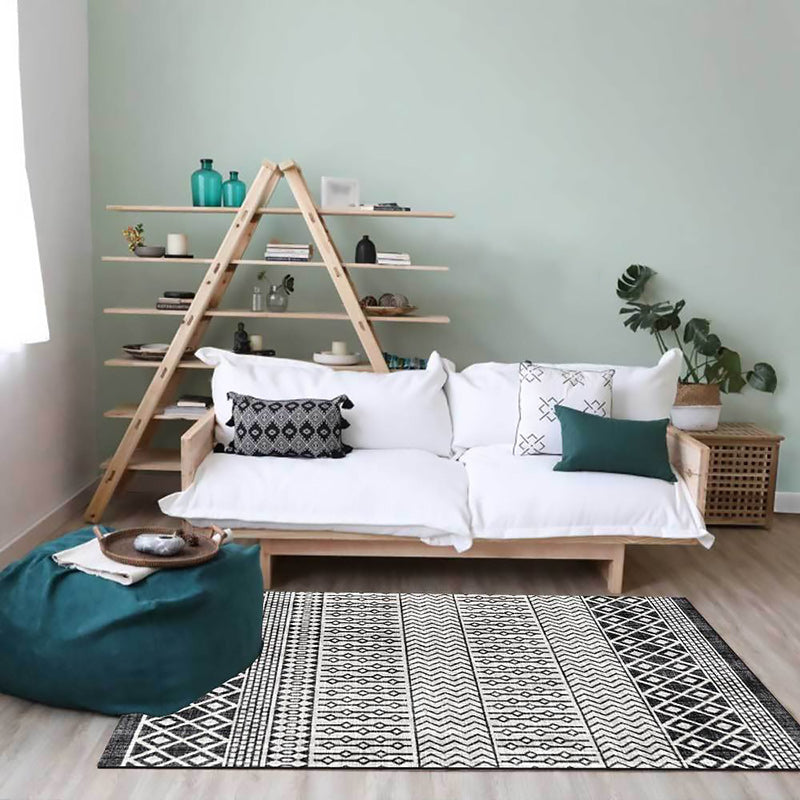 BowLift | Southwestern Living Room Rug in Gray Geometric Stripes Diamond Print Rug Polyester Machine Washable Area Rug