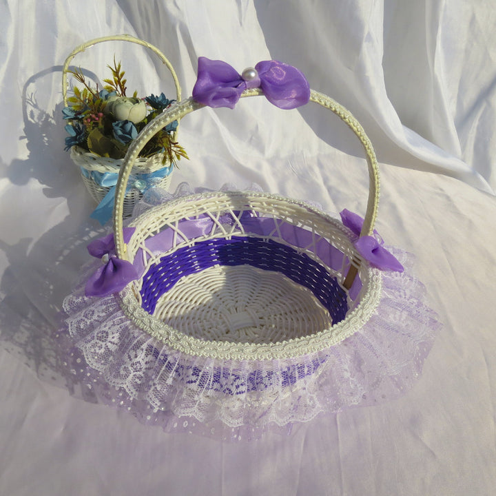 Decorative Lace Trimmed Wicker Basket Bowlift