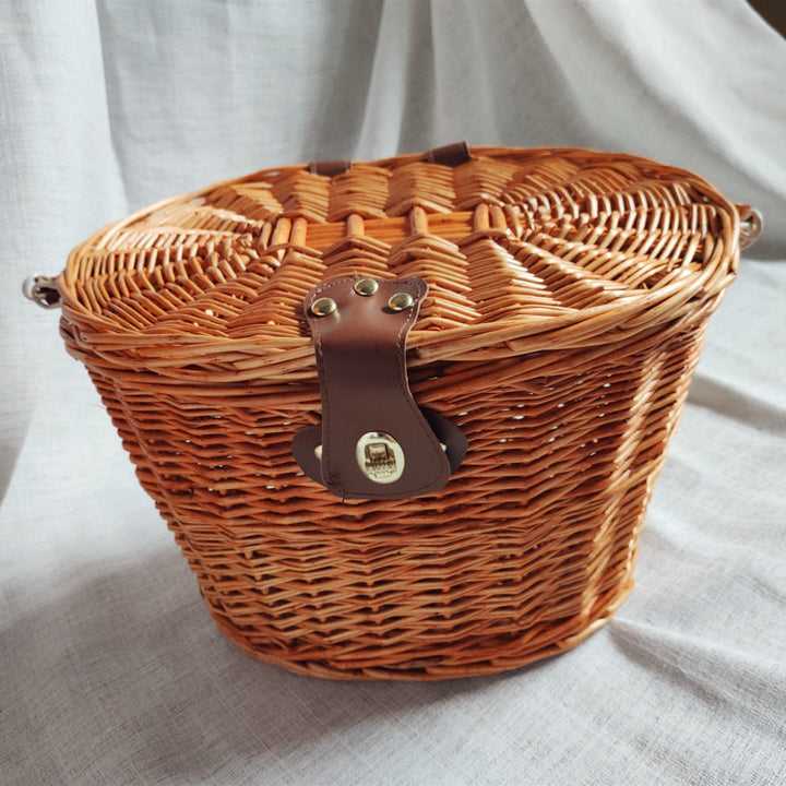 woven rattan bicycle front basket with quick-release mounting system Bowlift
