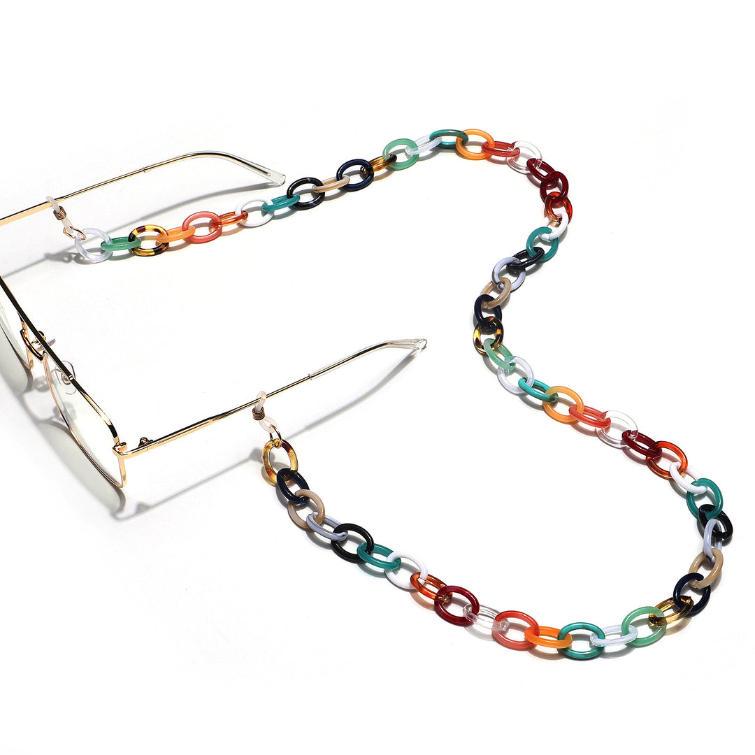 Fashion-Forward Eyewear Chain Bowlift
