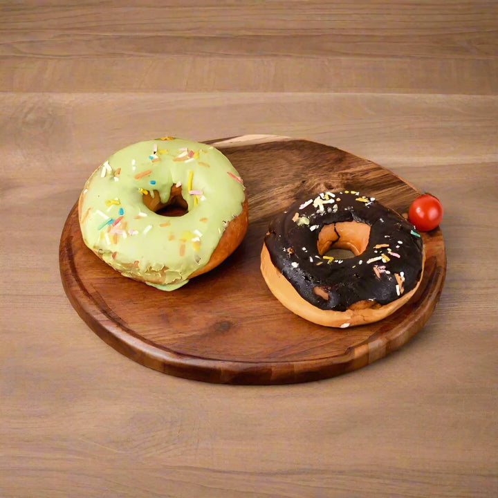 Round cutting board made of acacia wood – Versatile kitchen board for steak, snacks, and more Bowlift