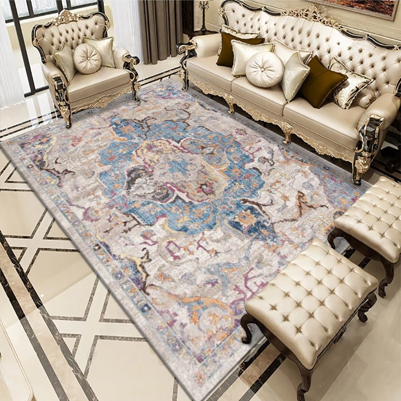 Luxury Vintage-Inspired Area Rug Bowlift