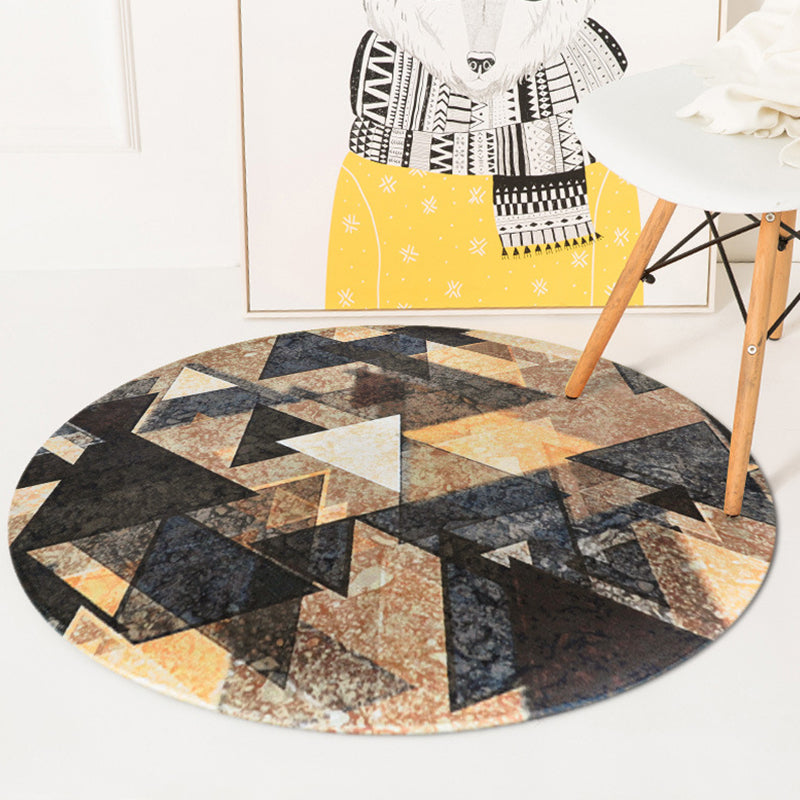 Contemporary geometric patterned rug Yellow and Black Polyester rug Washable Pet-friendly non-slip rug for the living room | Bowlift