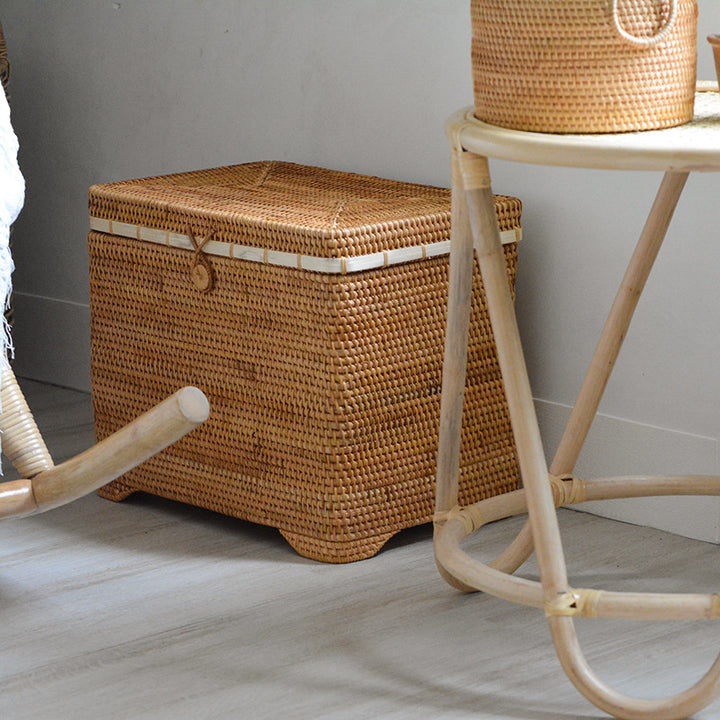 Stylish storage basket made of rattan Bowlift
