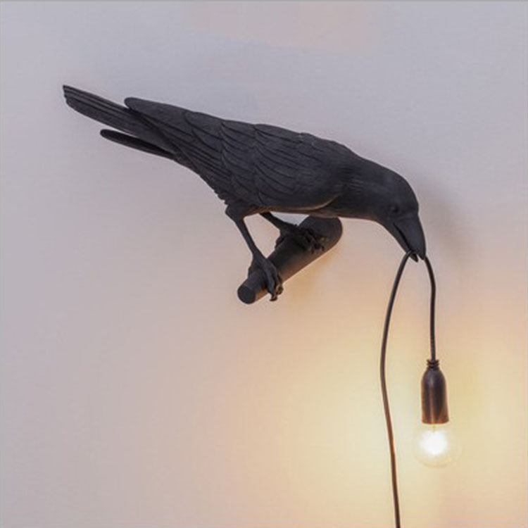 Auspicious bird table lamp personalized creative bedroom bedside animal shape bird resin wall lamp decoration