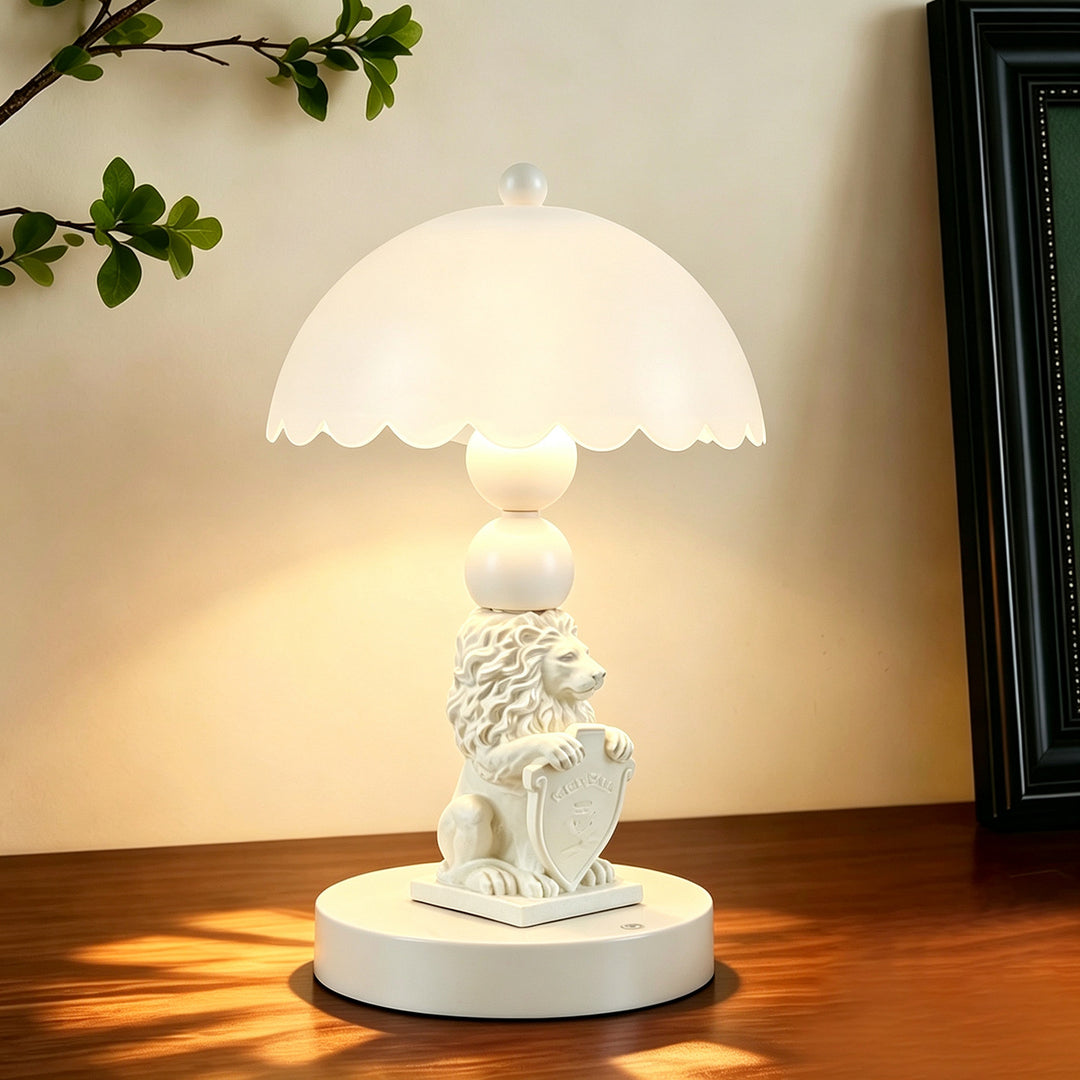 White Lion Table Lamp in European Style
