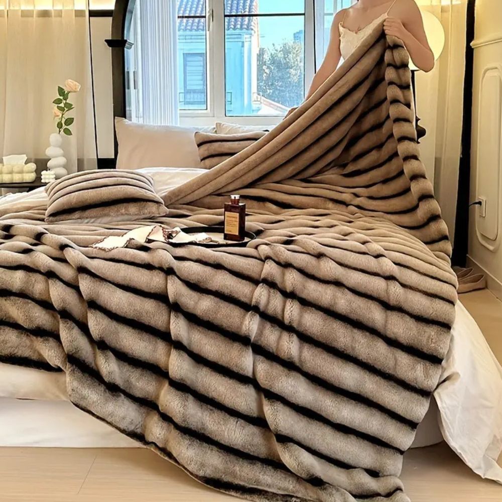 BowLift | Ruched Faux Rabbit Fur Blanket