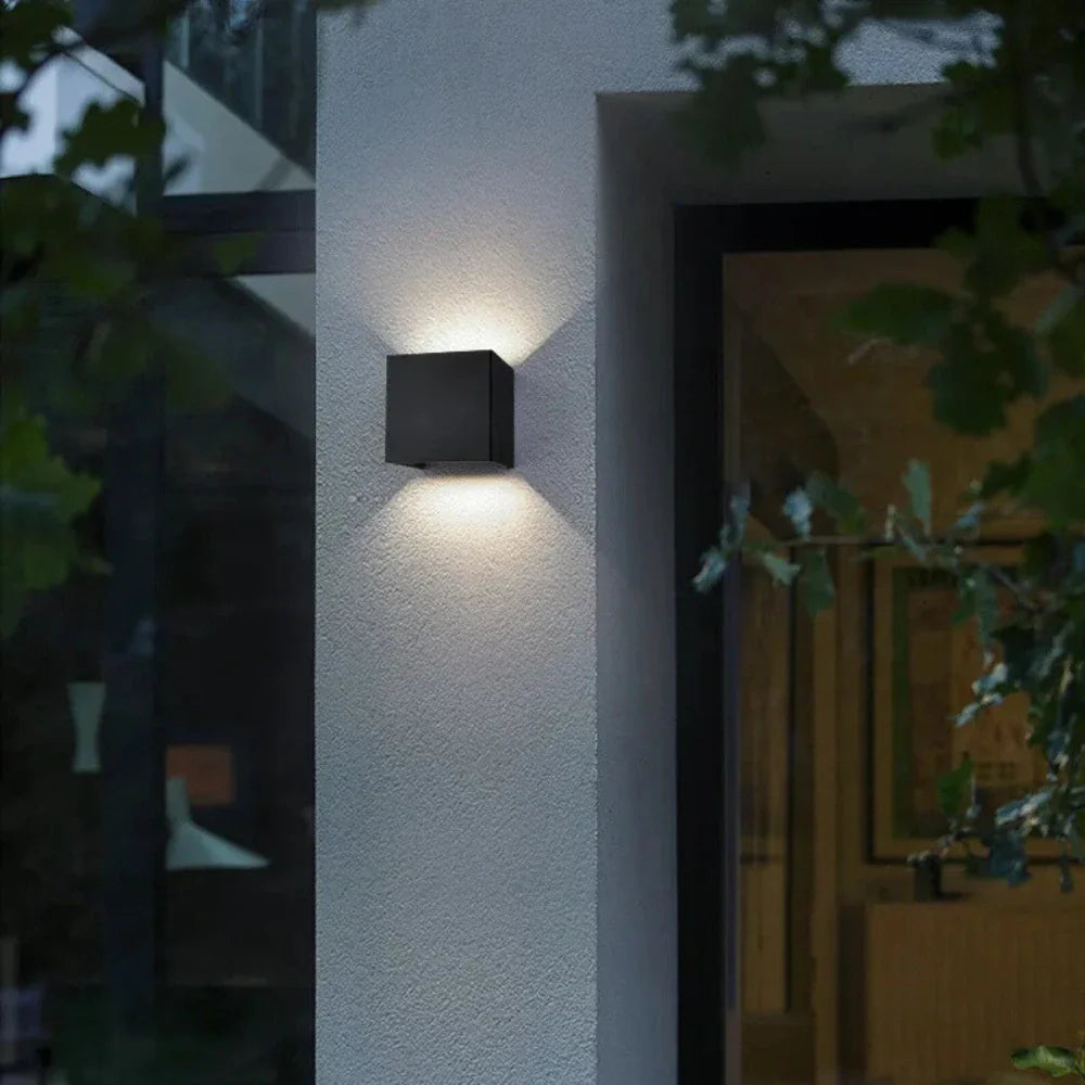 BowLift | Adjustable Wall Light