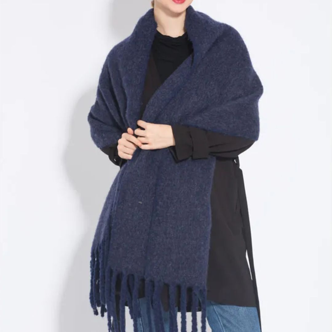 FrostSoft Scarf – Luxury Warmth for the Winter Months Bowlift