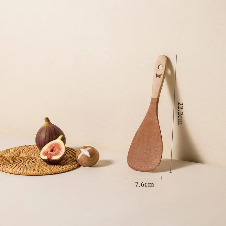 Wooden cooking utensils, various shapes