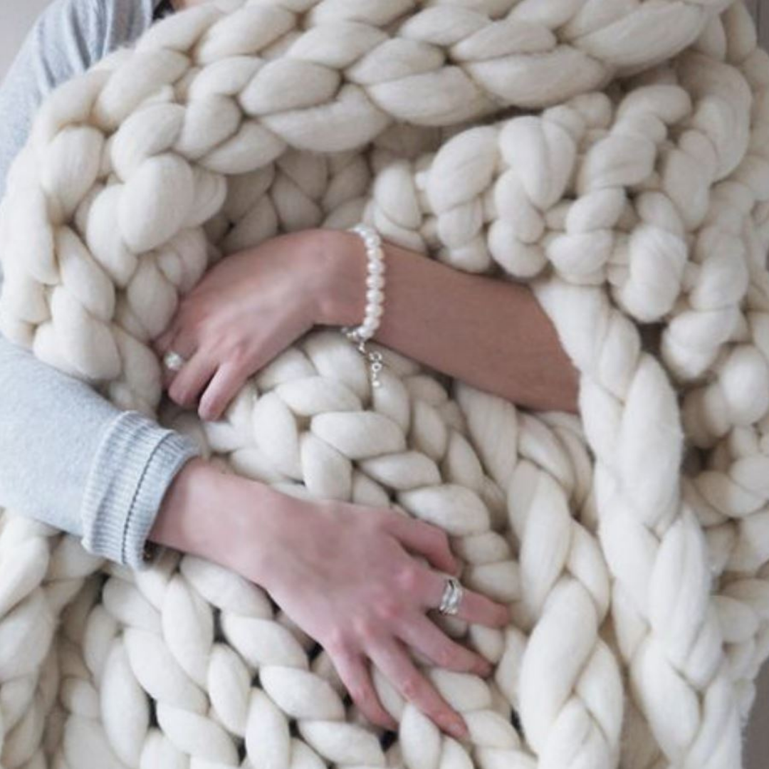WinterVibe DIY Blanket - Unique and Comfortable for the Winter Bowlift