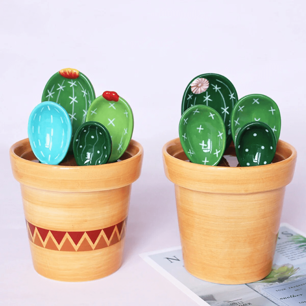 BowLift | Creative and practical measuring spoon set with cactus motif