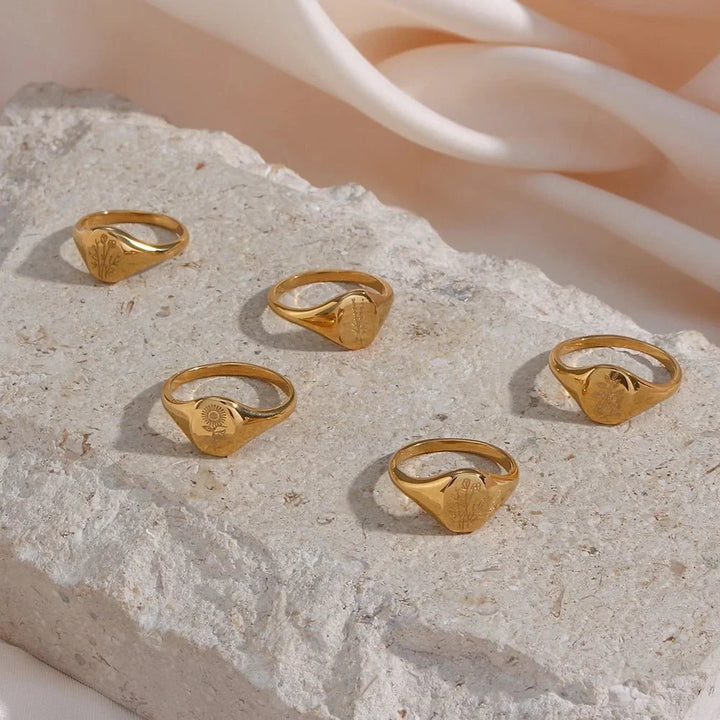 BowLift | 18k Dainty Floral Signet Rings