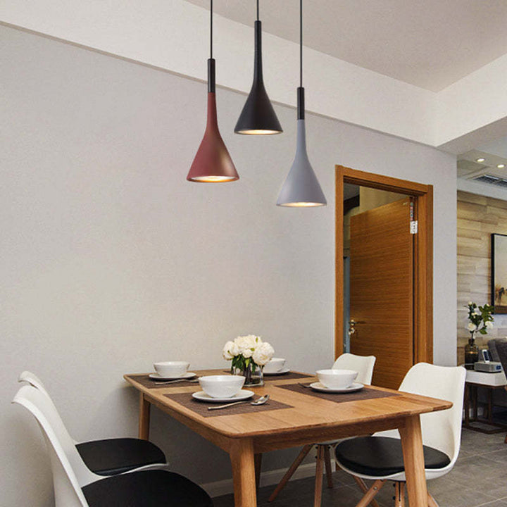 Modern Triangle Pendant Lamp - Trionda | Bowlift