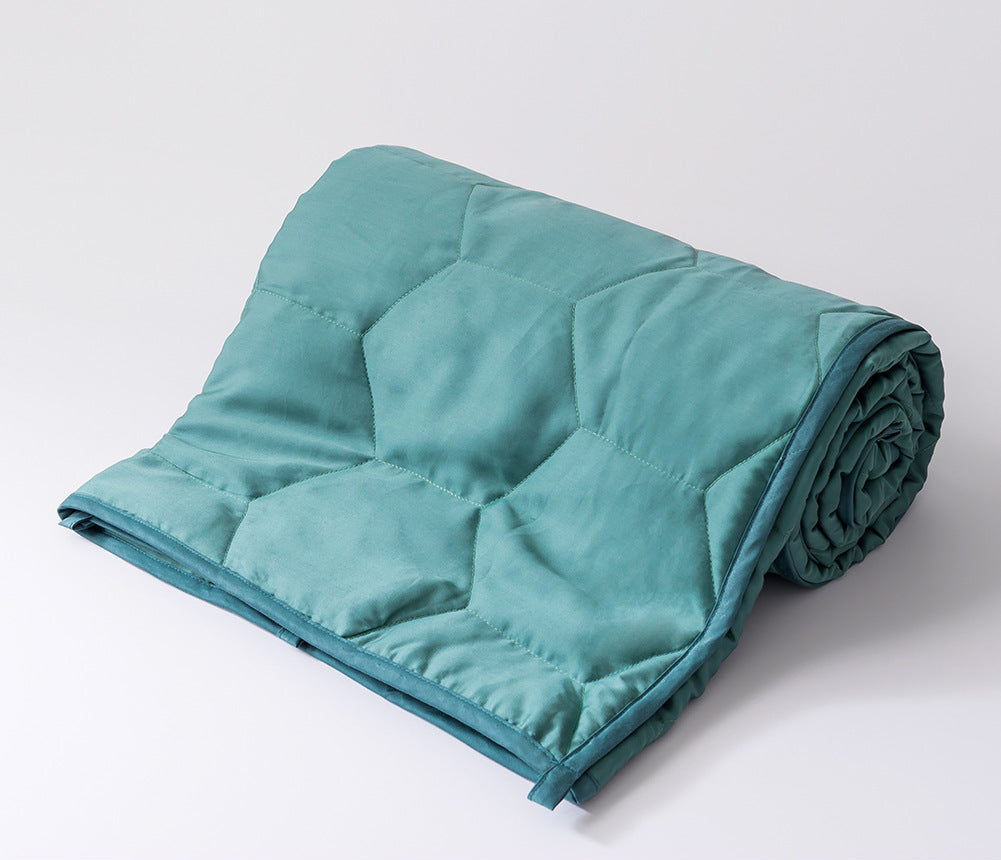 Quilted Comfort Throw Blanket Bowlift