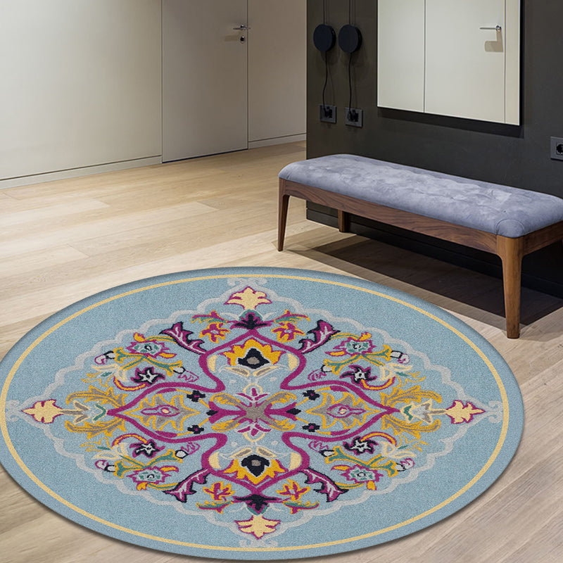 Moroccan medallion pattern rug Multi-colored polypropylene rug Non-slip backing Pet-friendly washable rug for the bedroom | Bowlift