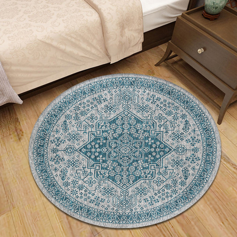 Moroccan medallion pattern rug Multi-colored polypropylene rug Non-slip backing Pet-friendly washable rug for the bedroom | Bowlift