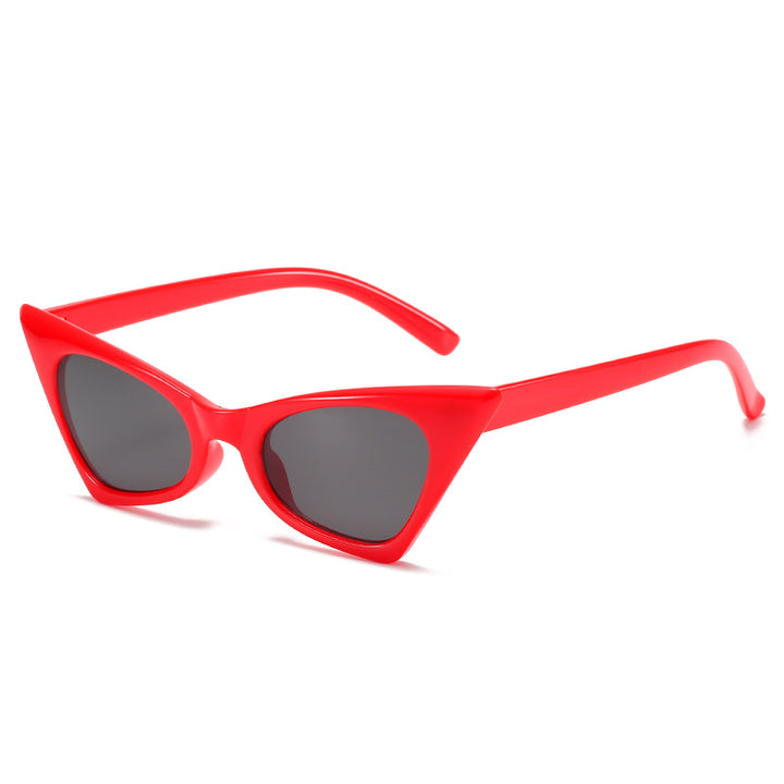 Women Cat Eye Sunglasses with Artistic Frame and UV Protection Bowlift