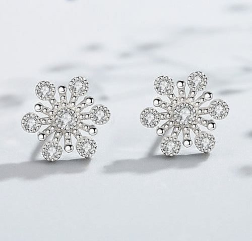 BowLift | Silver Snowflake Earrings