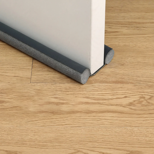Door sealing strips for door bottoms, universal