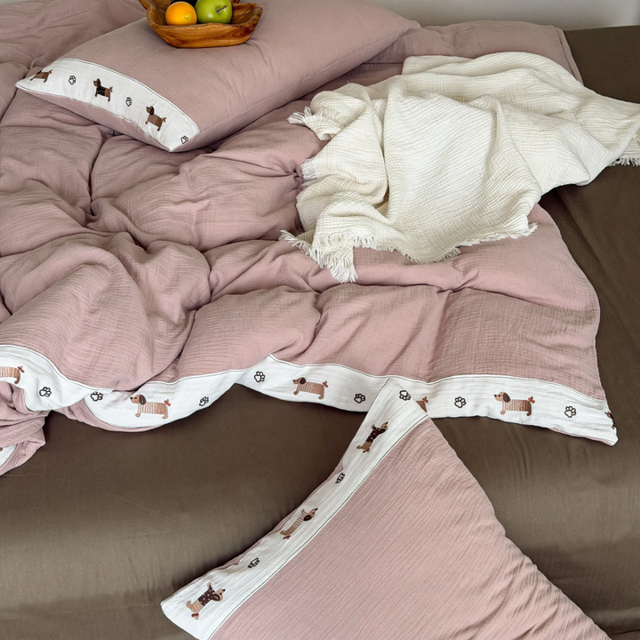 Soft cotton bedding set with fitted sheet