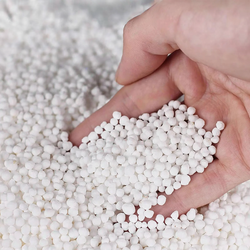 Calcium chloride granulate for moisture absorption