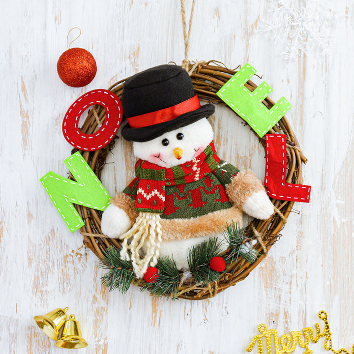 Wooden Christmas wreath with figures