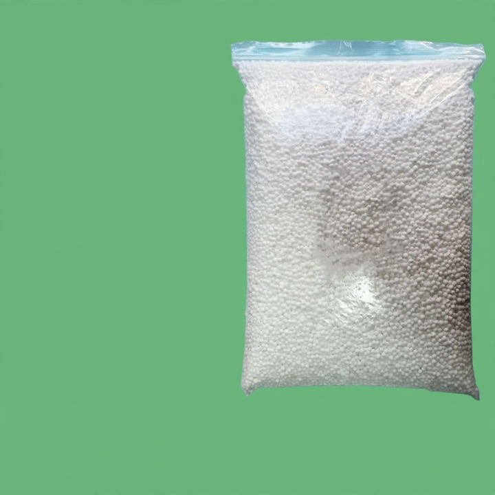 Calcium chloride granulate for moisture absorption