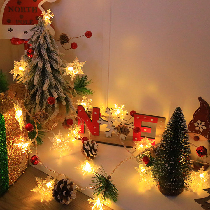 LED Christmas string lights with natural motifs